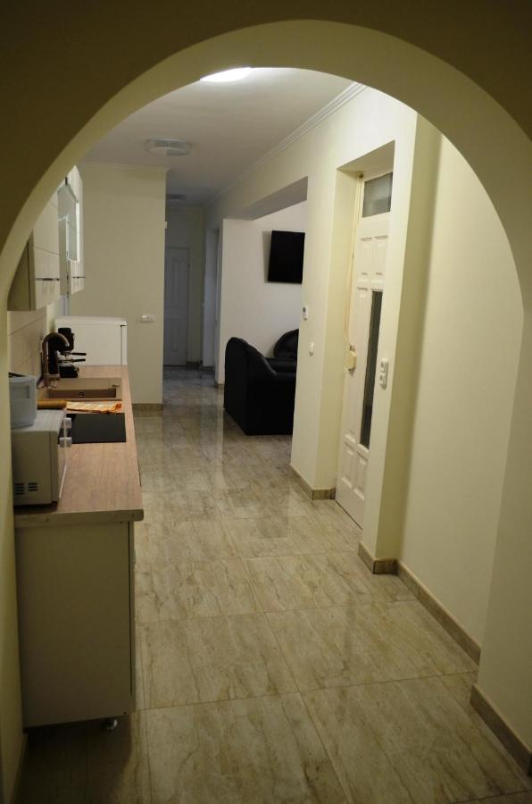 Henrietta - Violetta Apartman Hajduszoboszlo Ngoại thất bức ảnh